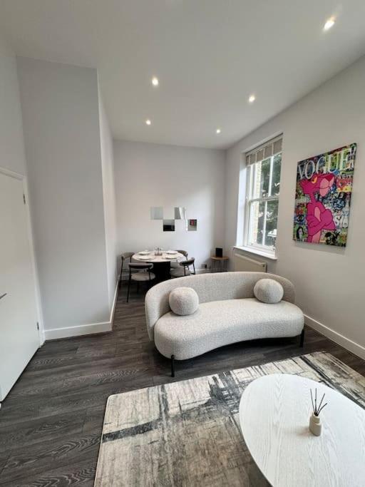 Cosy 1 Bedroom Flat - * London