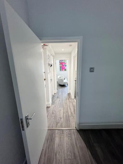 Cosy 1 Bedroom Flat - * London